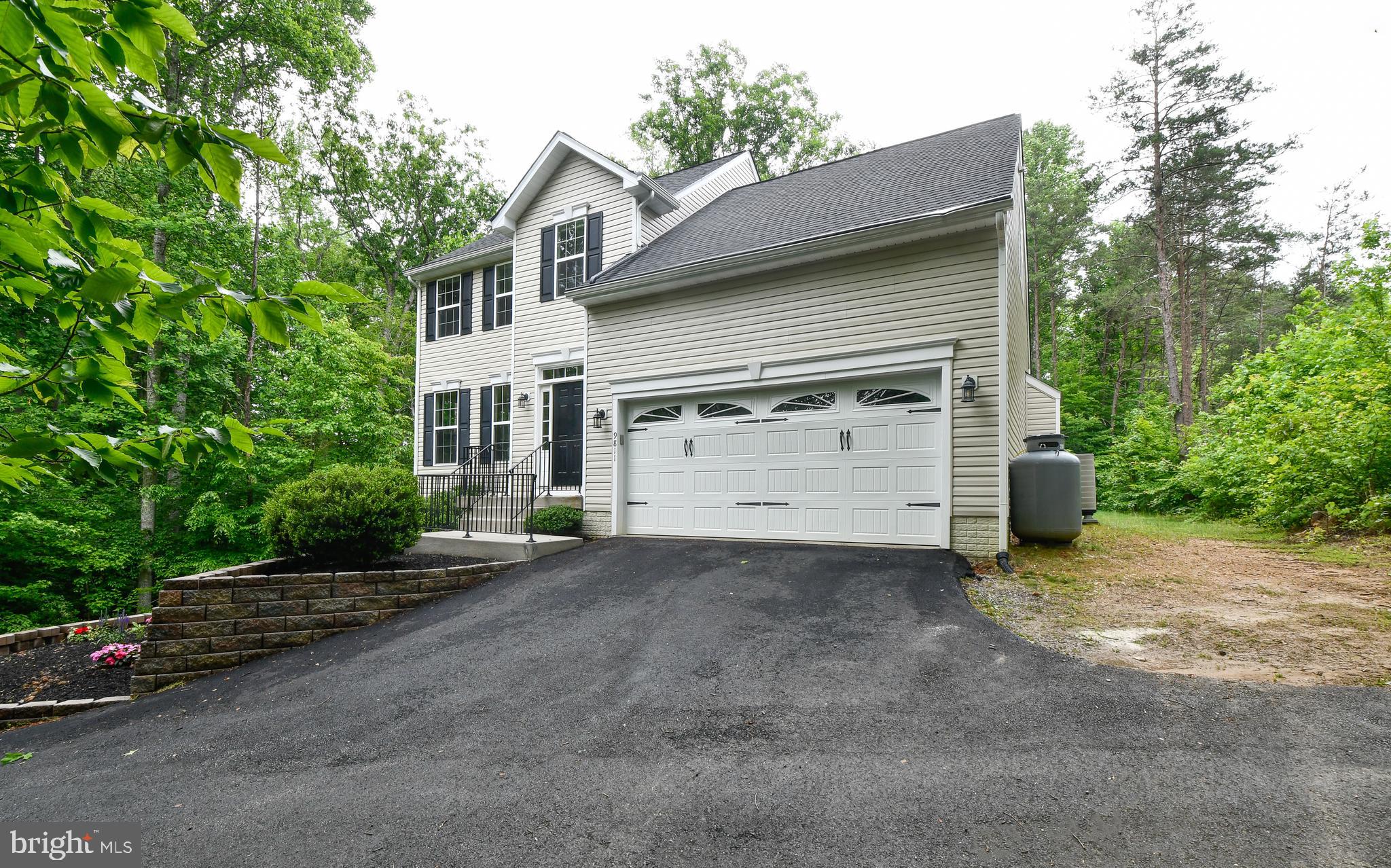 9811 Catharpin Road Spotsylvania, VA 22551 - Photo 2 of 33 2 Car Garage!