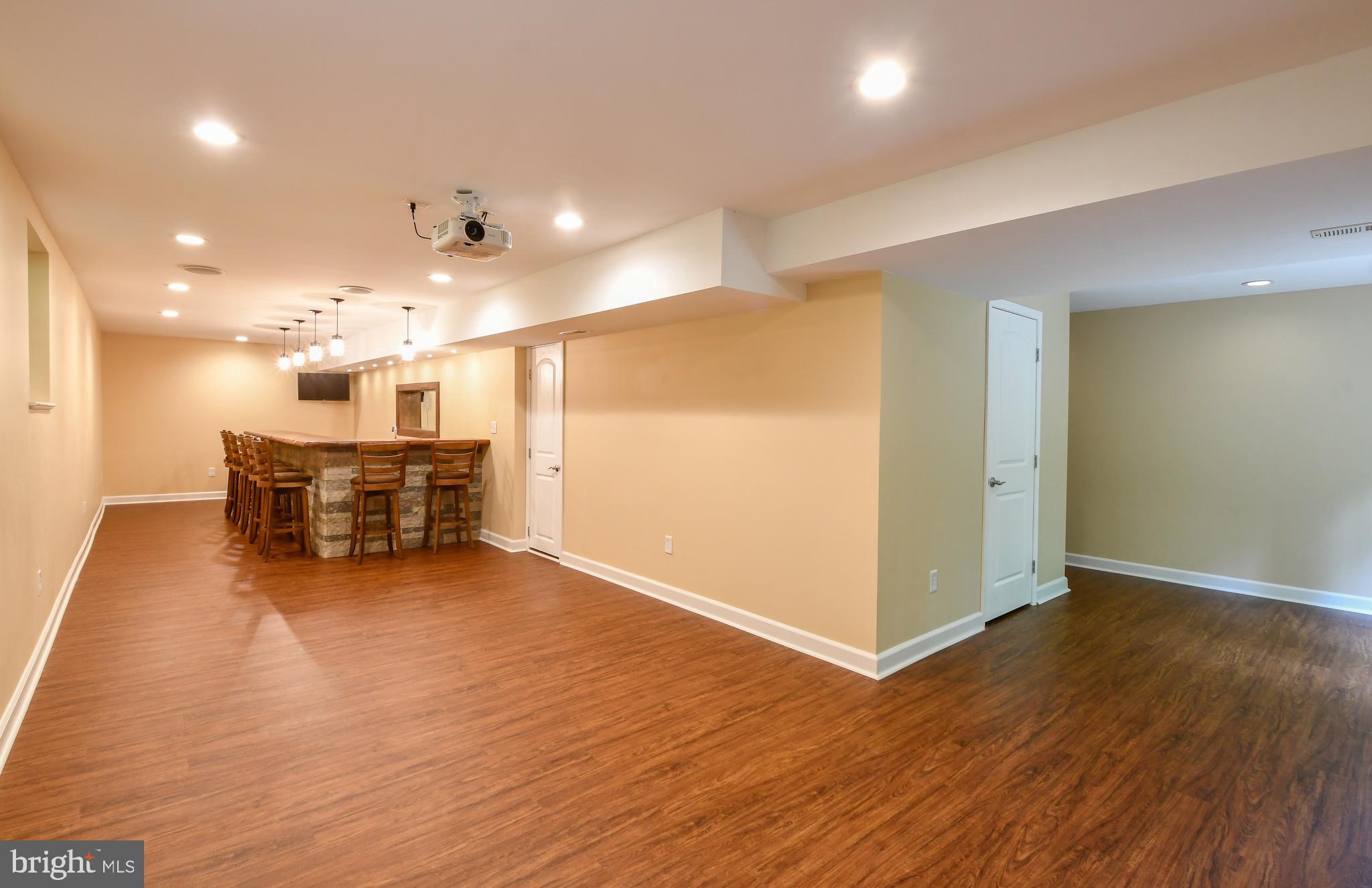 9811 Catharpin Road Spotsylvania, VA 22551 - Photo 27 of 33 So does Projector!