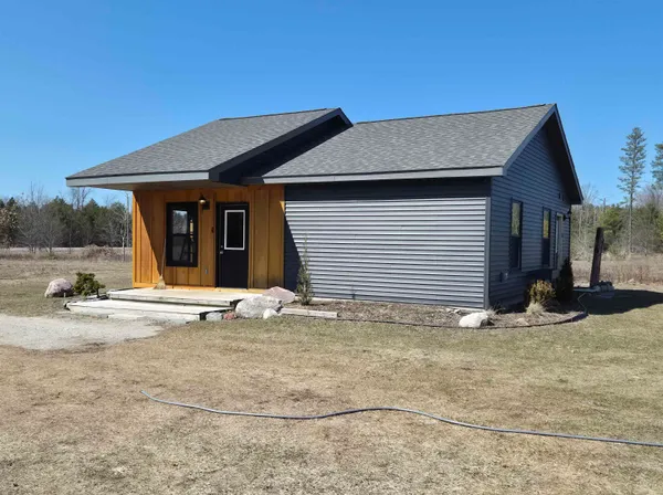 $274,900 | 6704 Rapid City Road Northwest, Rapid City, MI 49676