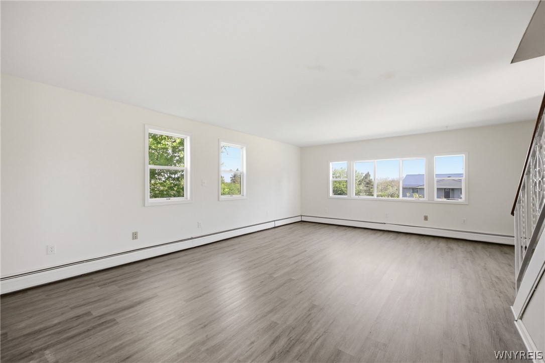 4537 Dorchester Road Hamburg, NY 14219 - Photo 17 of 35 Living Room
