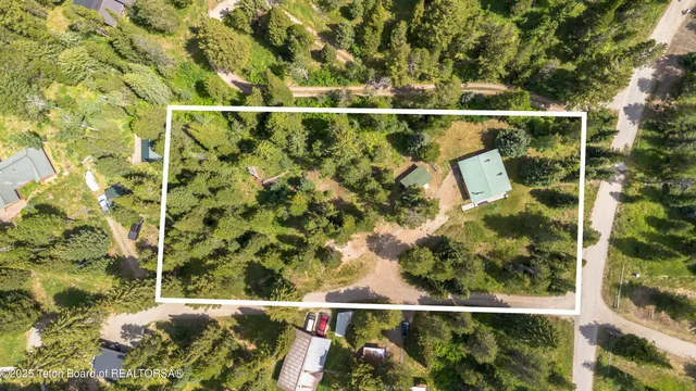 $2,065,000 | 6255 Heck Of A Hill Road, Wilson, WY 83014