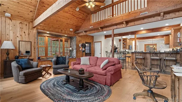$550,000 | 147 West Cross Fox Trail, Camdenton, MO 65020