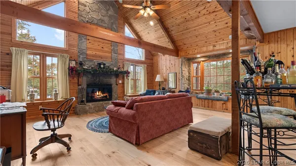 $550,000 | 147 West Cross Fox Trail, Camdenton, MO 65020