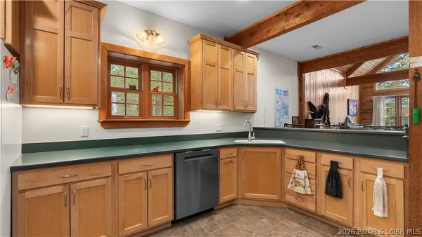 $550,000 | 147 West Cross Fox Trail, Camdenton, MO 65020
