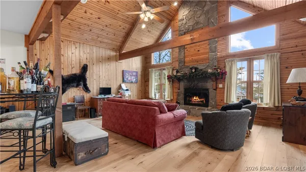 $550,000 | 147 West Cross Fox Trail, Camdenton, MO 65020