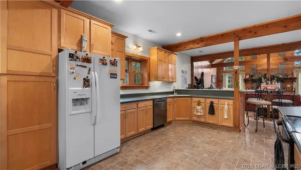 $550,000 | 147 West Cross Fox Trail, Camdenton, MO 65020