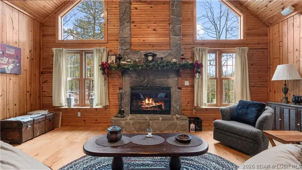 $550,000 | 147 West Cross Fox Trail, Camdenton, MO 65020