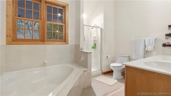 $550,000 | 147 West Cross Fox Trail, Camdenton, MO 65020