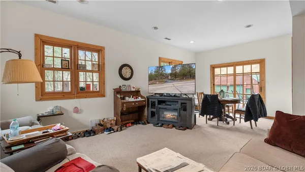 $550,000 | 147 West Cross Fox Trail, Camdenton, MO 65020