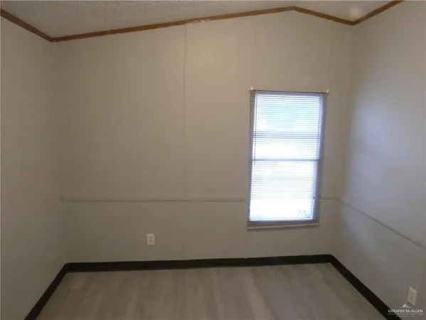 $1,200 | 2011 Oliva Street, Edinburg, TX 78539