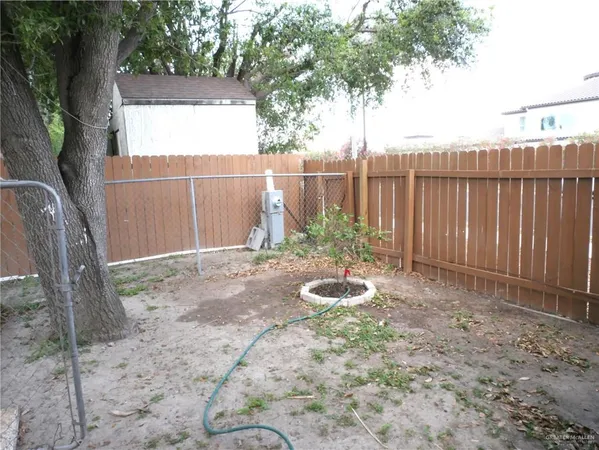$1,200 | 2011 Oliva Street, Edinburg, TX 78539