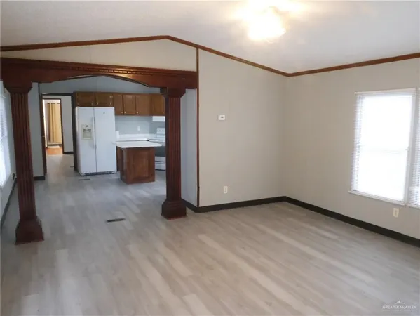 $1,200 | 2011 Oliva Street, Edinburg, TX 78539