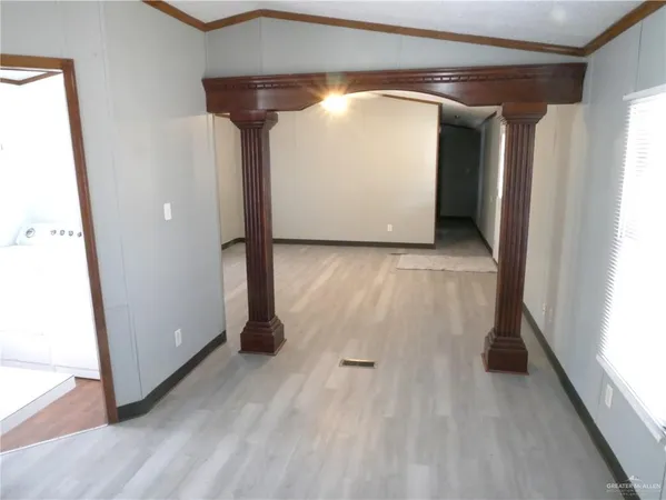 $1,200 | 2011 Oliva Street, Edinburg, TX 78539