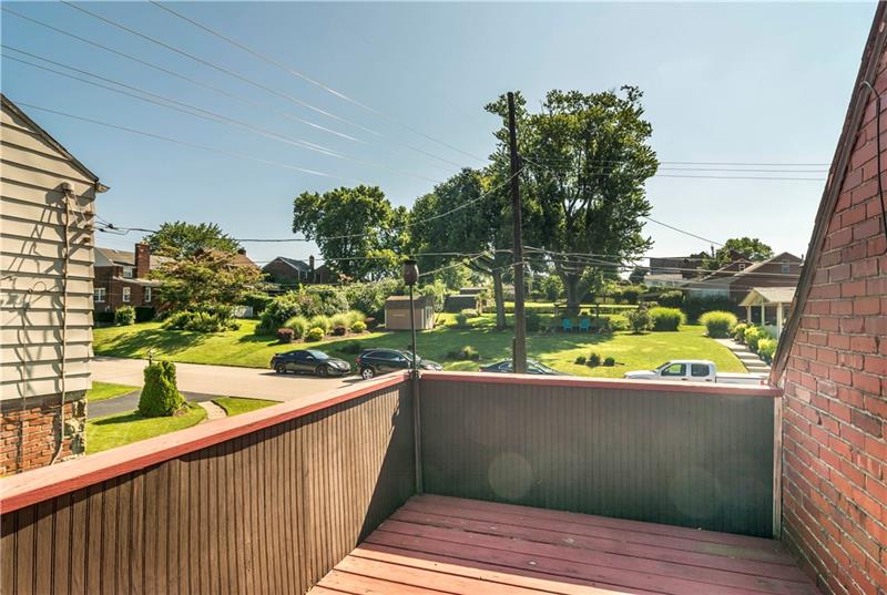 498 Edgeridge Road Pittsburgh, PA 15228 - Photo 16 of 25 Need Another Place to Relax? Try the deck off of the Master Bedroom