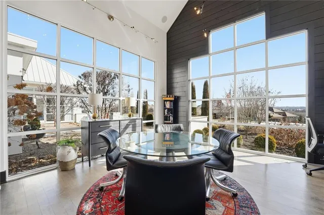 $1,875,000 | 6949 Watson's Country Lane, Parkville, MO 64152