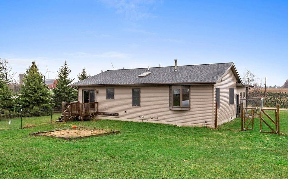 11893 South Dickerson Road McBain, MI 49657 - Photo 1 of 5 1901181.JPG