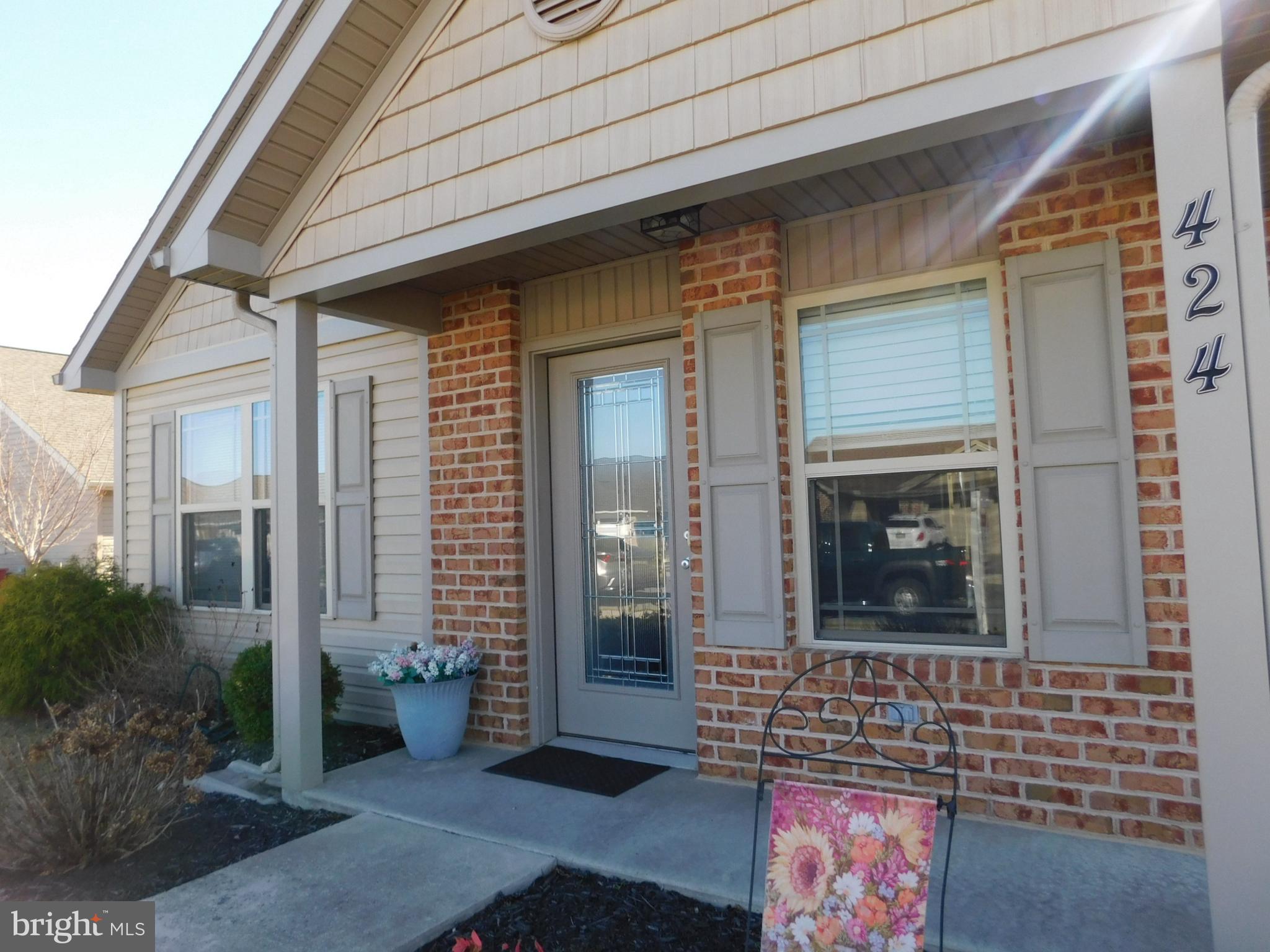 424 Eisenhower Drive Chambersburg, PA 17201 - Photo 3 of 30 a front view of a house