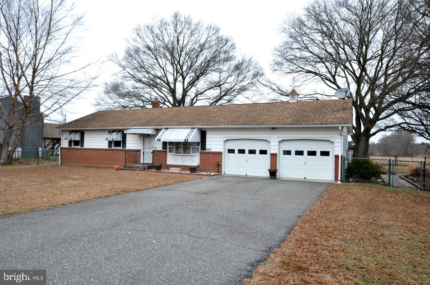211 Magnolia Road Pemberton, NJ 08068 - Photo 2 of 25
