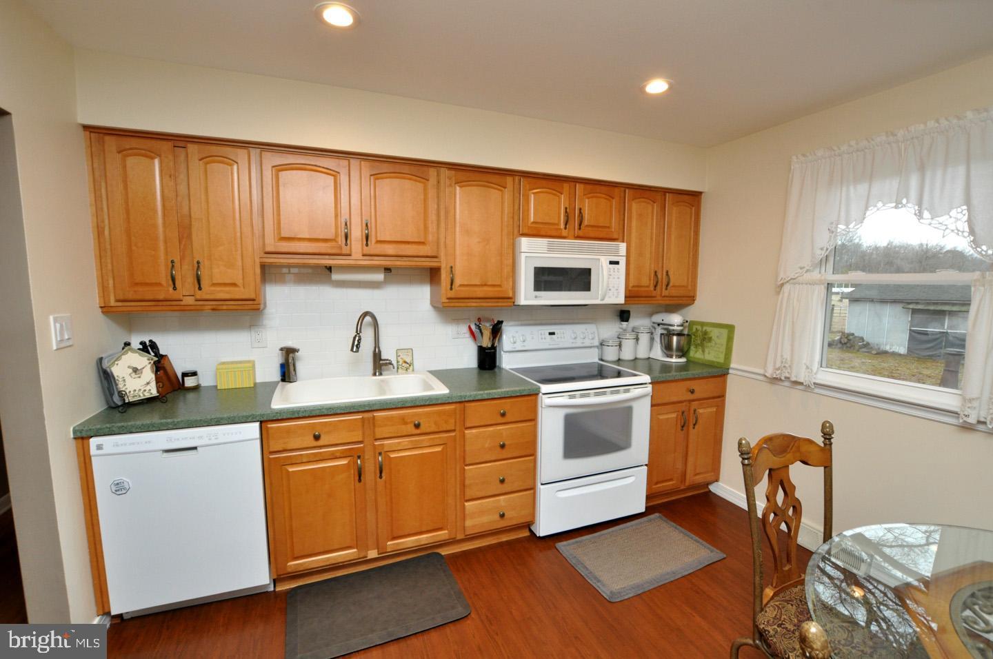 211 Magnolia Road Pemberton, NJ 08068 - Photo 17 of 25