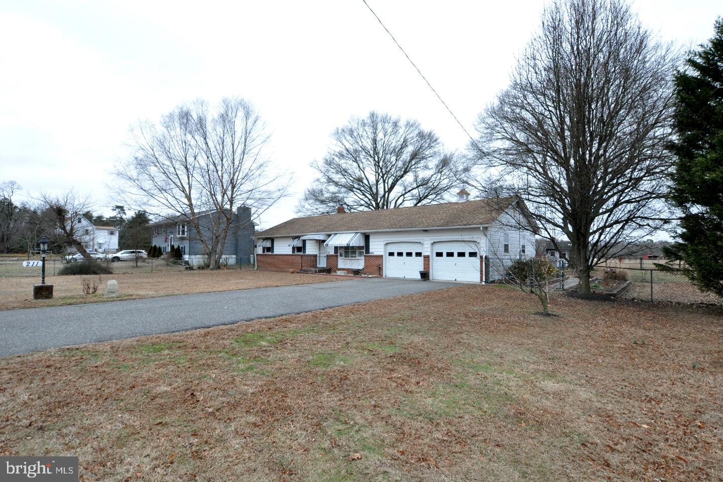 211 Magnolia Road Pemberton, NJ 08068 - Photo 3 of 25