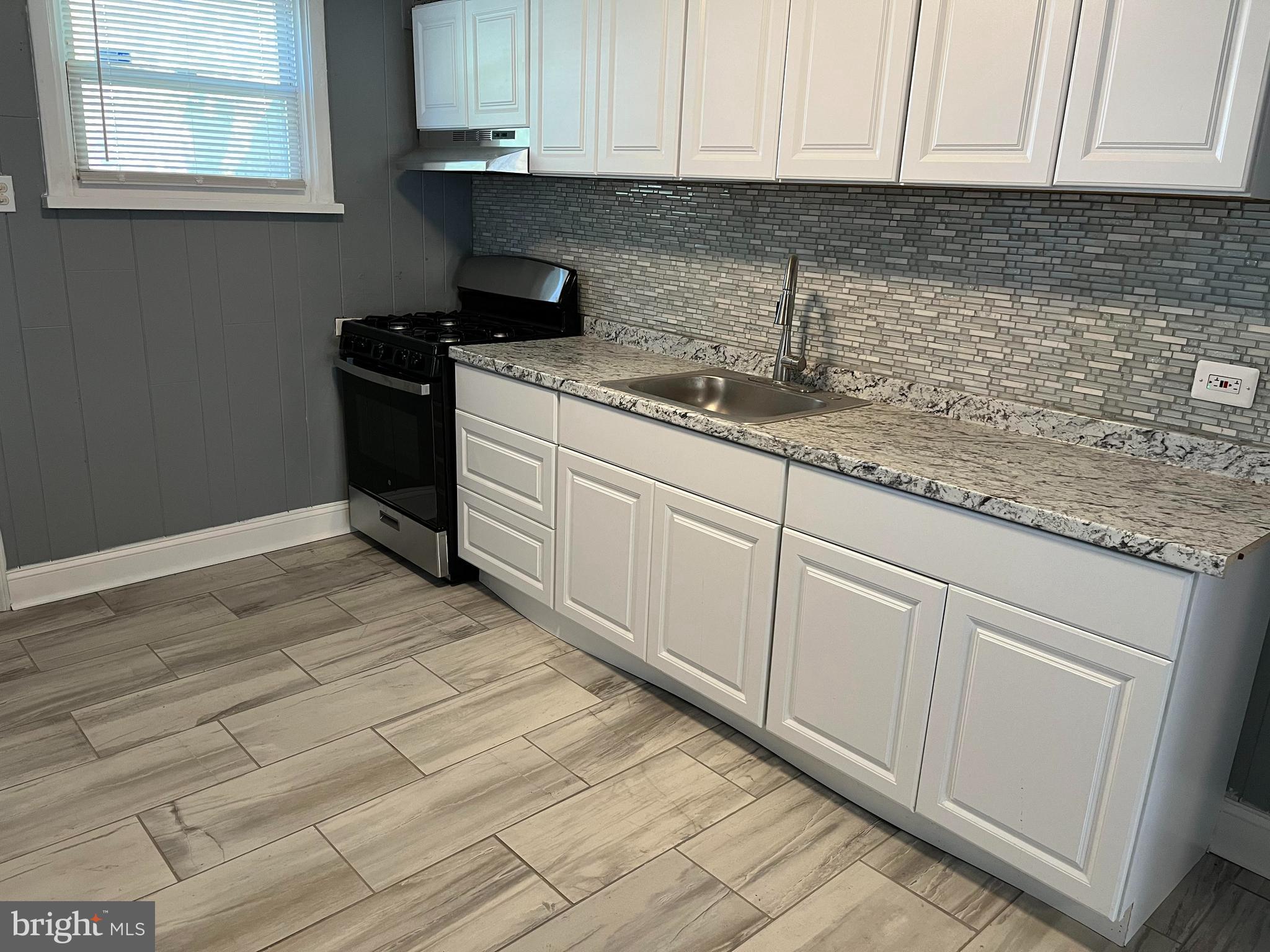 1263 Decatur Street Camden, NJ 08104 - Photo 8 of 17