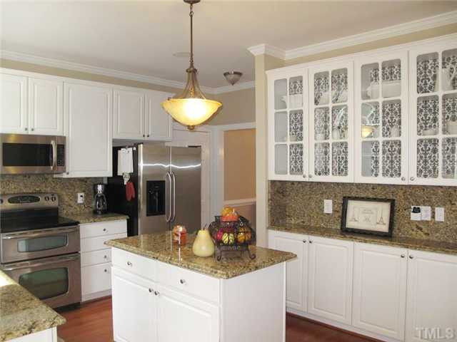 2401 Sunnystone Way Raleigh, NC 27613 - Photo 8 of 19 Kitchen
