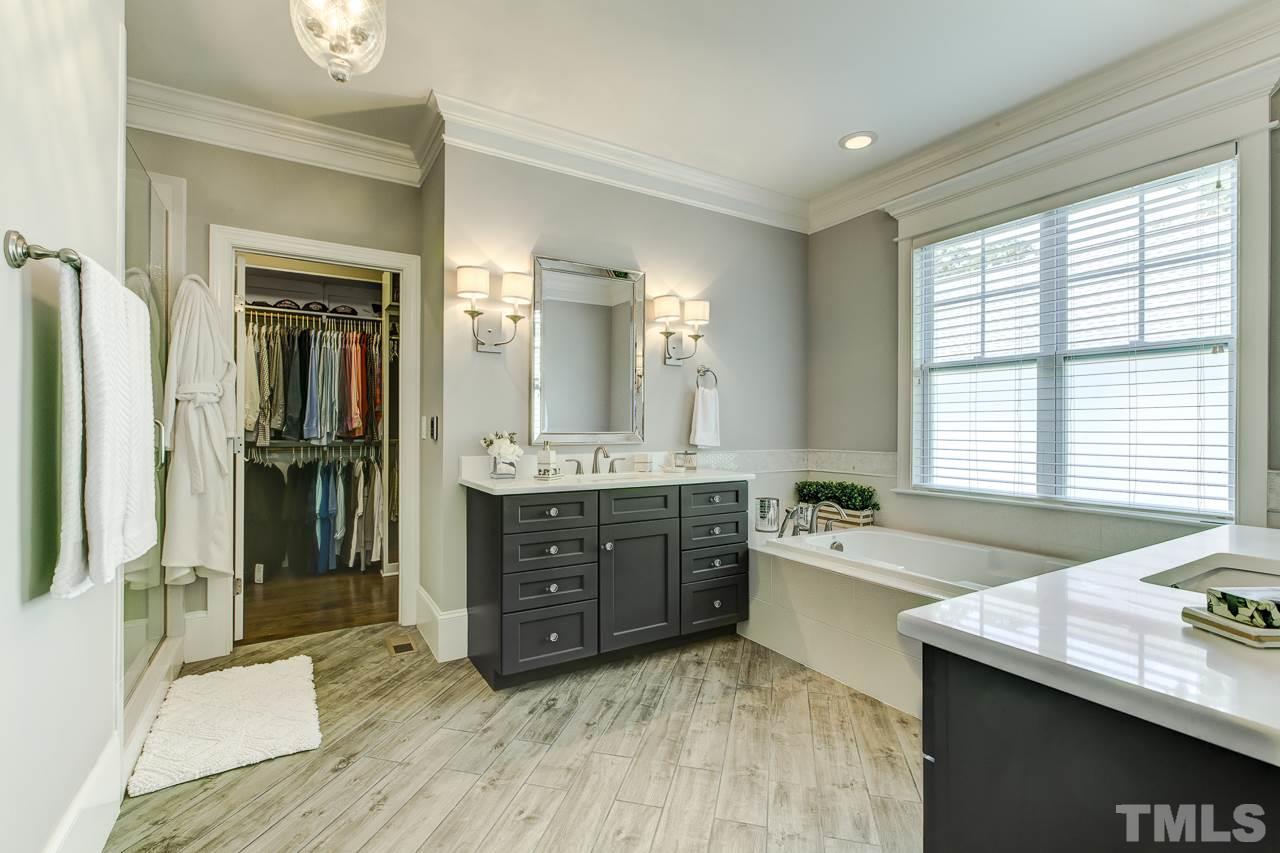 5720 Jacobs Drive Raleigh, NC 27612 - Photo 15 of 25 Gallery Image 15