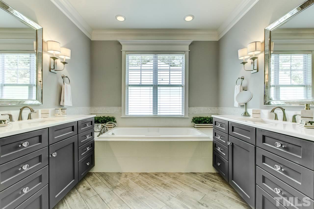5720 Jacobs Drive Raleigh, NC 27612 - Photo 16 of 25 Gallery Image 16