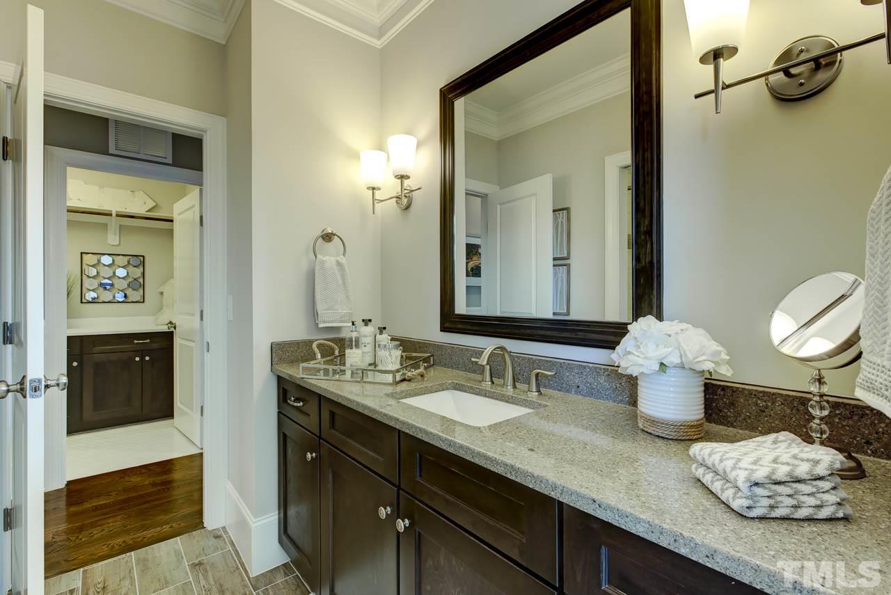 5720 Jacobs Drive Raleigh, NC 27612 - Photo 20 of 25 Gallery Image 20
