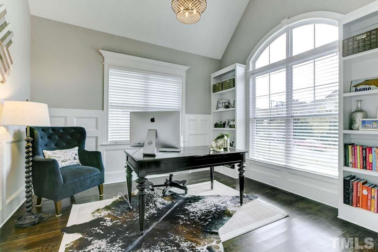 5720 Jacobs Drive Raleigh, NC 27612 - Photo 4 of 25 Gallery Image 4