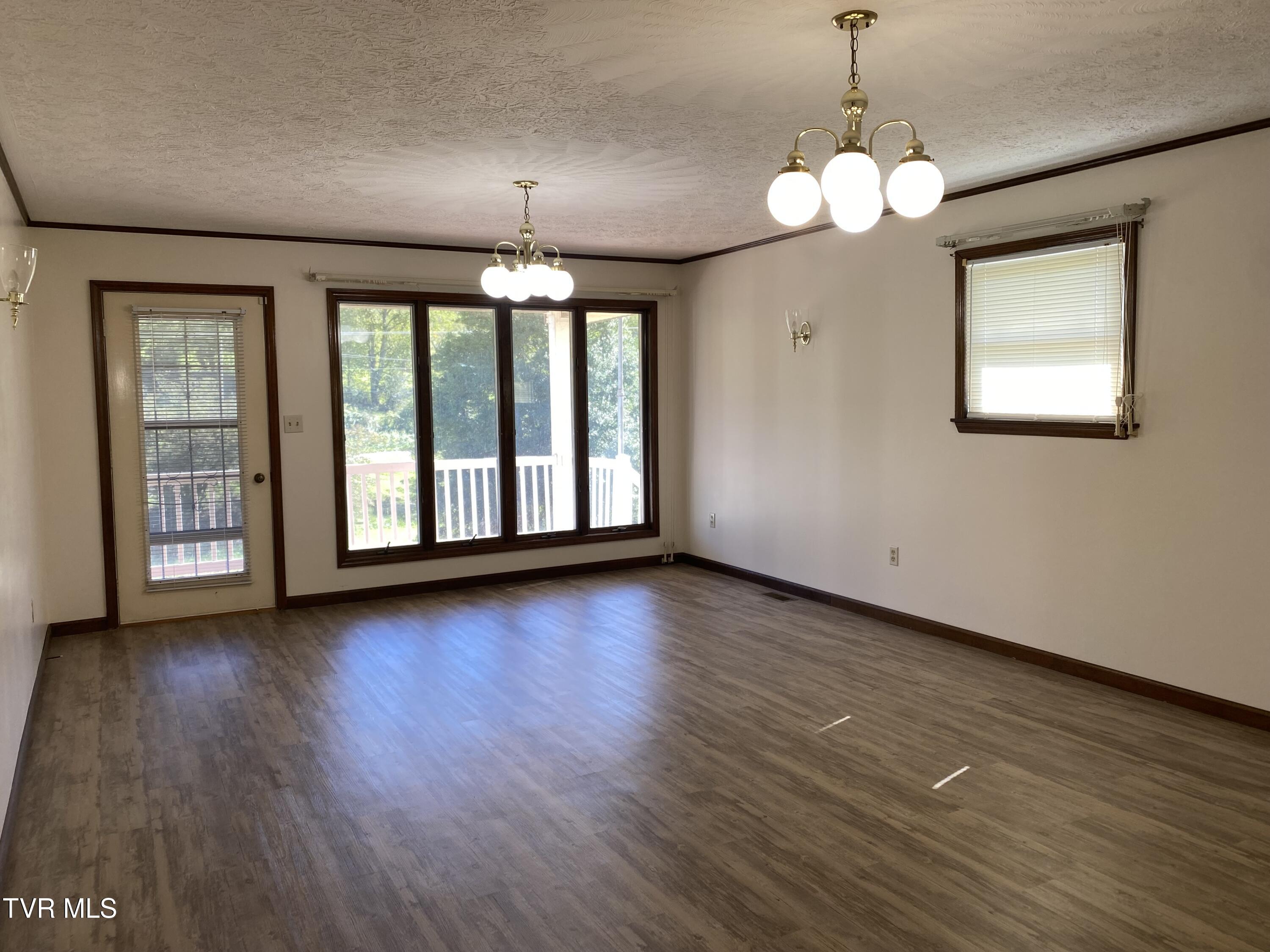 1151 Stonebruise Road, Unit 2 Lebanon, VA 24266 - Photo 4 of 17 IMG_6768