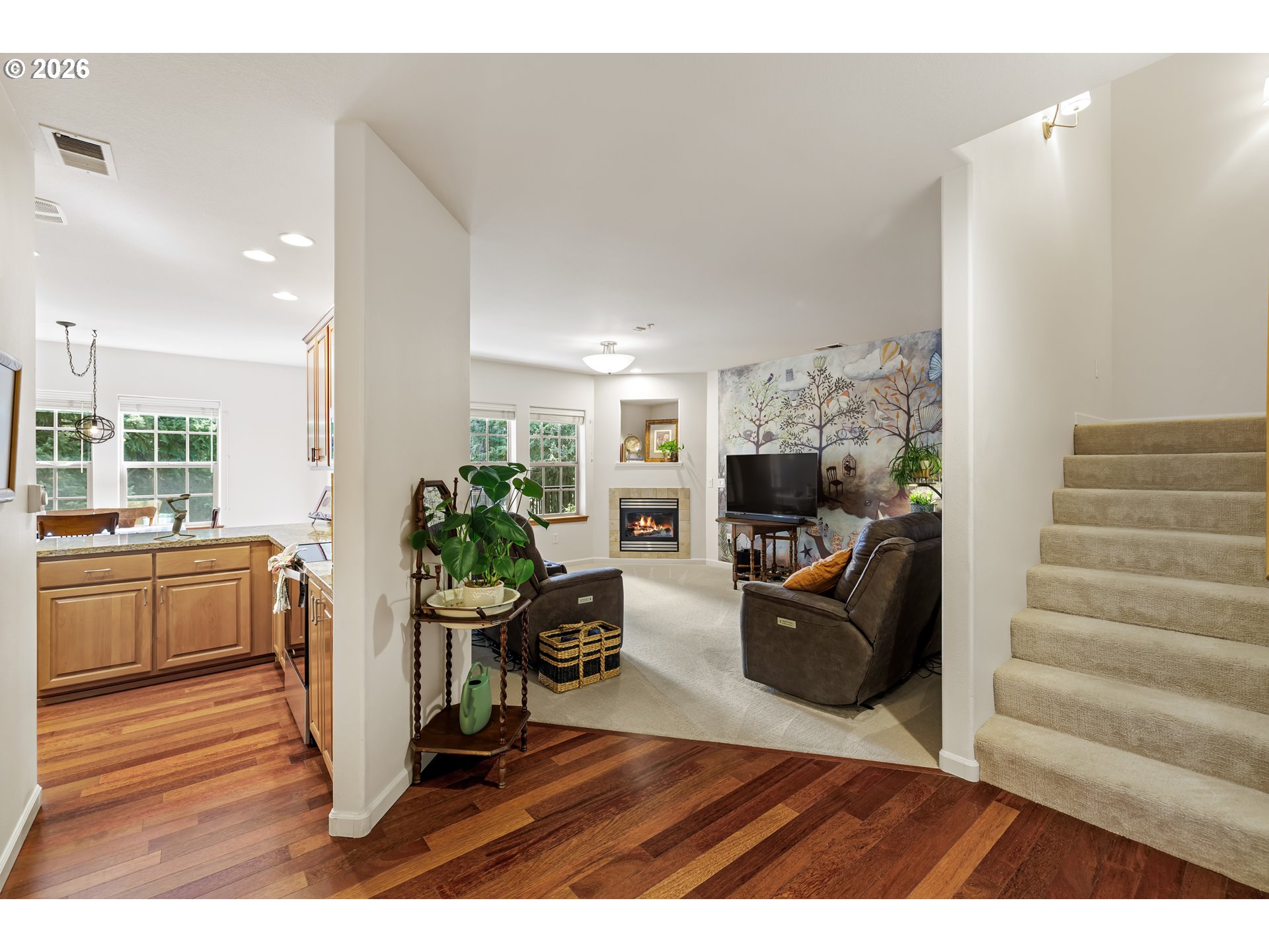 20512 Southwest Roy Rogers Road, Unit 319 Sherwood, OR 97140 - Photo 3 of 35 Entrance/Foyer