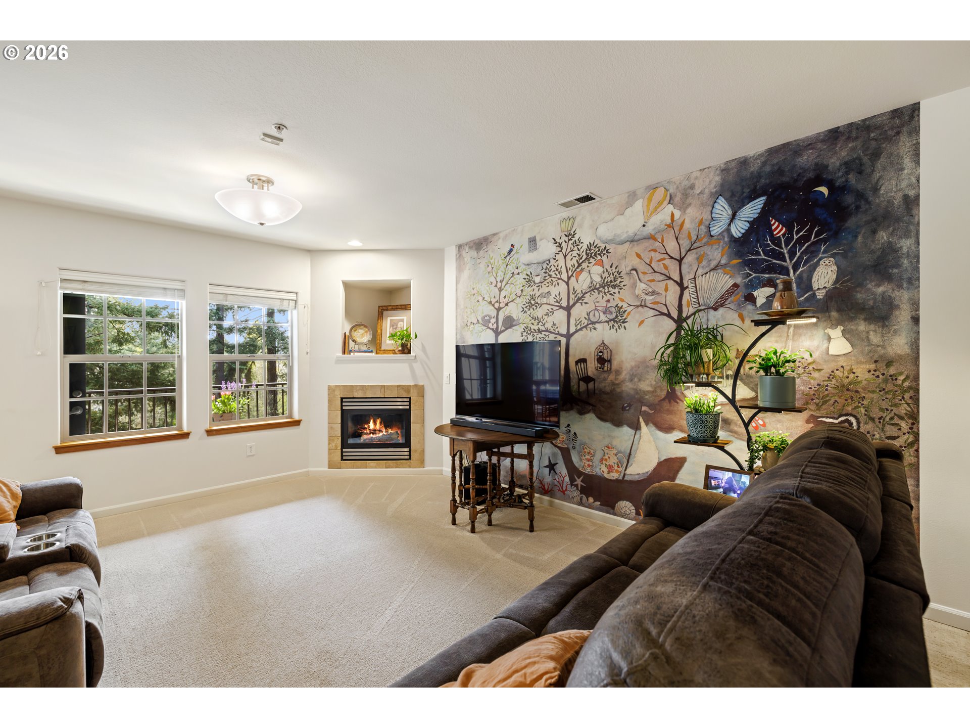 20512 Southwest Roy Rogers Road, Unit 319 Sherwood, OR 97140 - Photo 5 of 35 Living Room