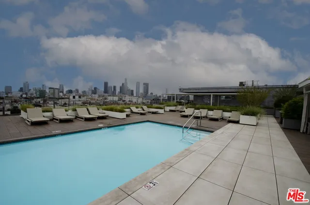 $3,125 | 527 Molino Street, Unit 217, Los Angeles, CA 90013