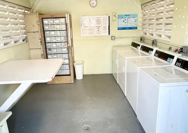 a view of utility room with washer and dryer