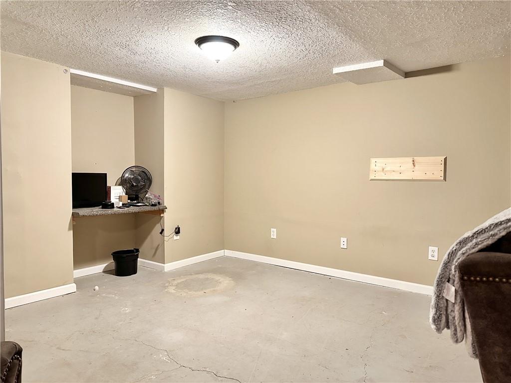 2611 Sportsman Road Trenton, MO 64683 - Photo 11 of 17