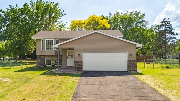 $2,990 | 11874 Jonquil Street Northwest, Coon Rapids, MN 55433