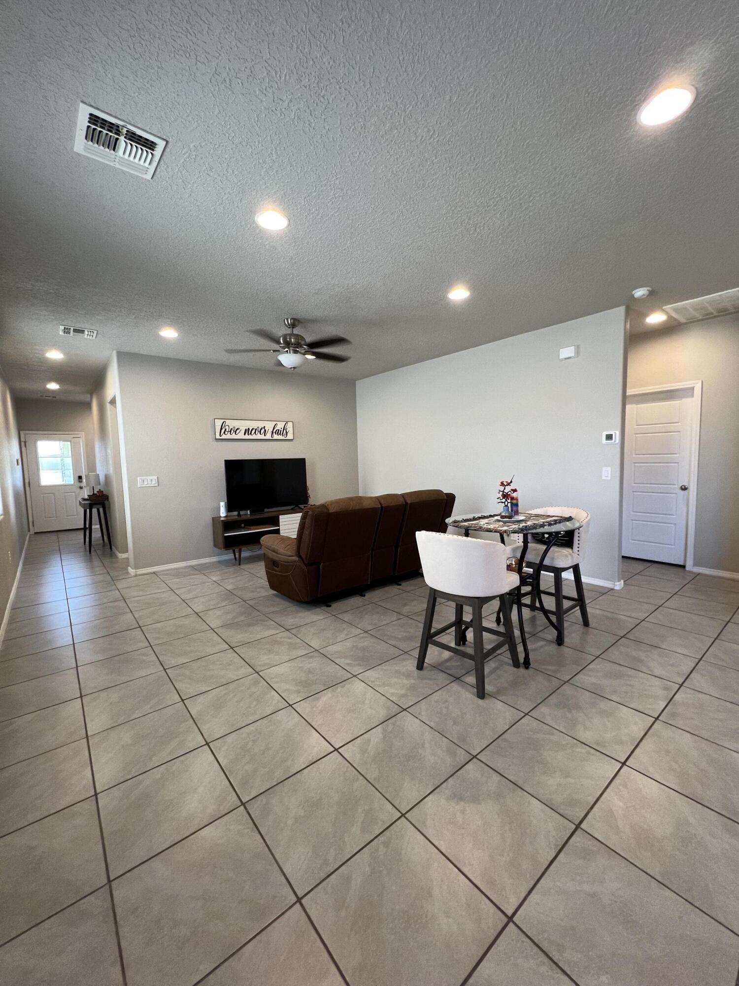4820 Blackburn Road Northeast Rio Rancho, NM 87144 - Photo 5 of 25 Gallery Image 5