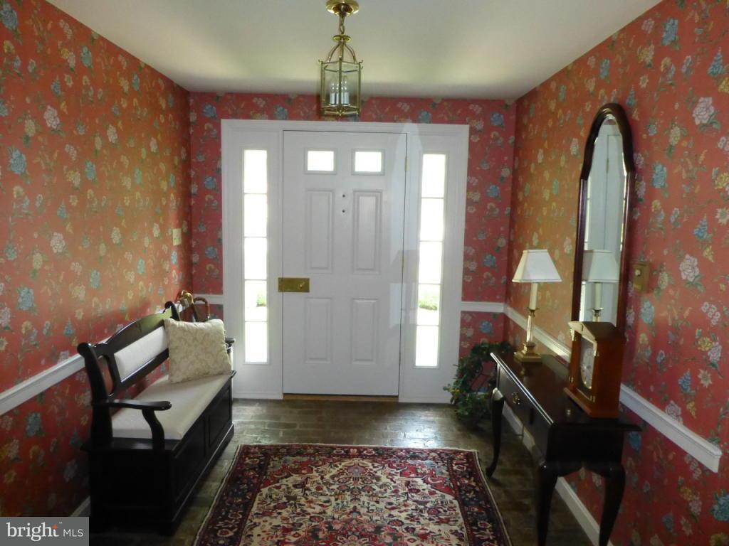 1252 Hunsicker Road Lancaster, PA 17601 - Photo 4 of 36