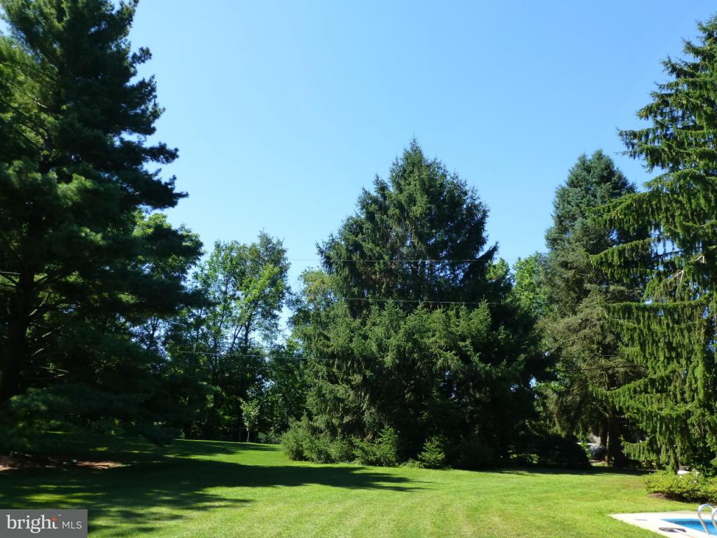 1252 Hunsicker Road Lancaster, PA 17601 - Photo 32 of 36
