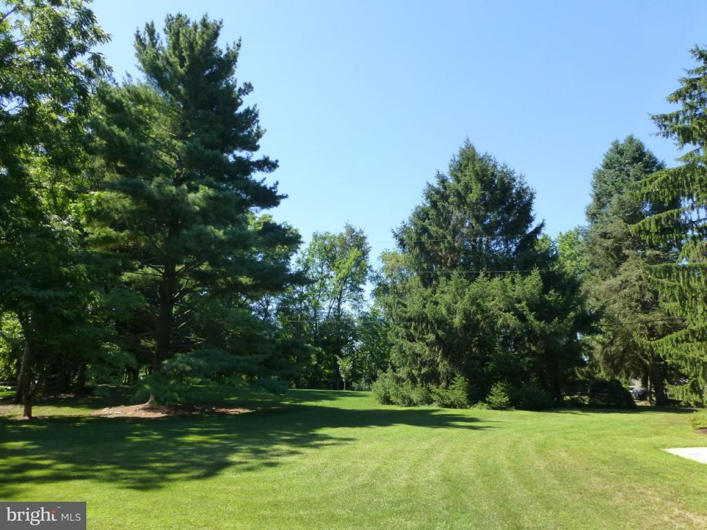 1252 Hunsicker Road Lancaster, PA 17601 - Photo 33 of 36