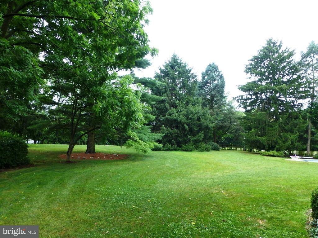 1252 Hunsicker Road Lancaster, PA 17601 - Photo 35 of 36