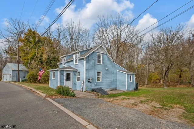 $320,000 | 19 Water Street, Hackettstown, NJ 07840
