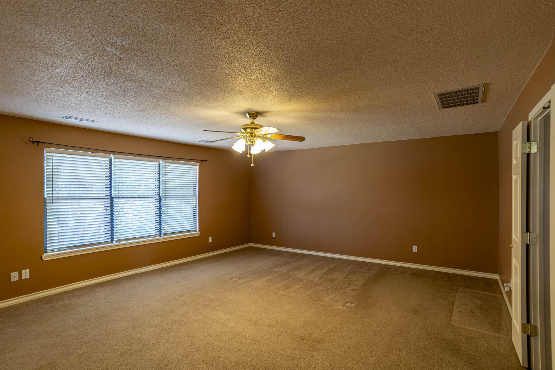 31 Arapaho Road Ransom Canyon, TX 79366 - Photo 18 of 75 31 Arapaho Dr-22