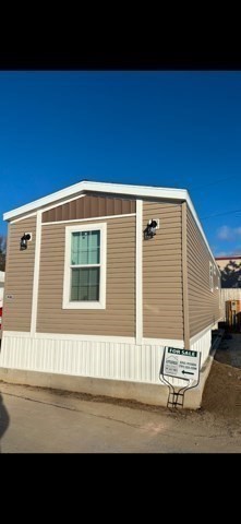 98 Newbury Street, Unit 4B Danvers, MA 01923 - Photo 3 of 32 a view of an empty room