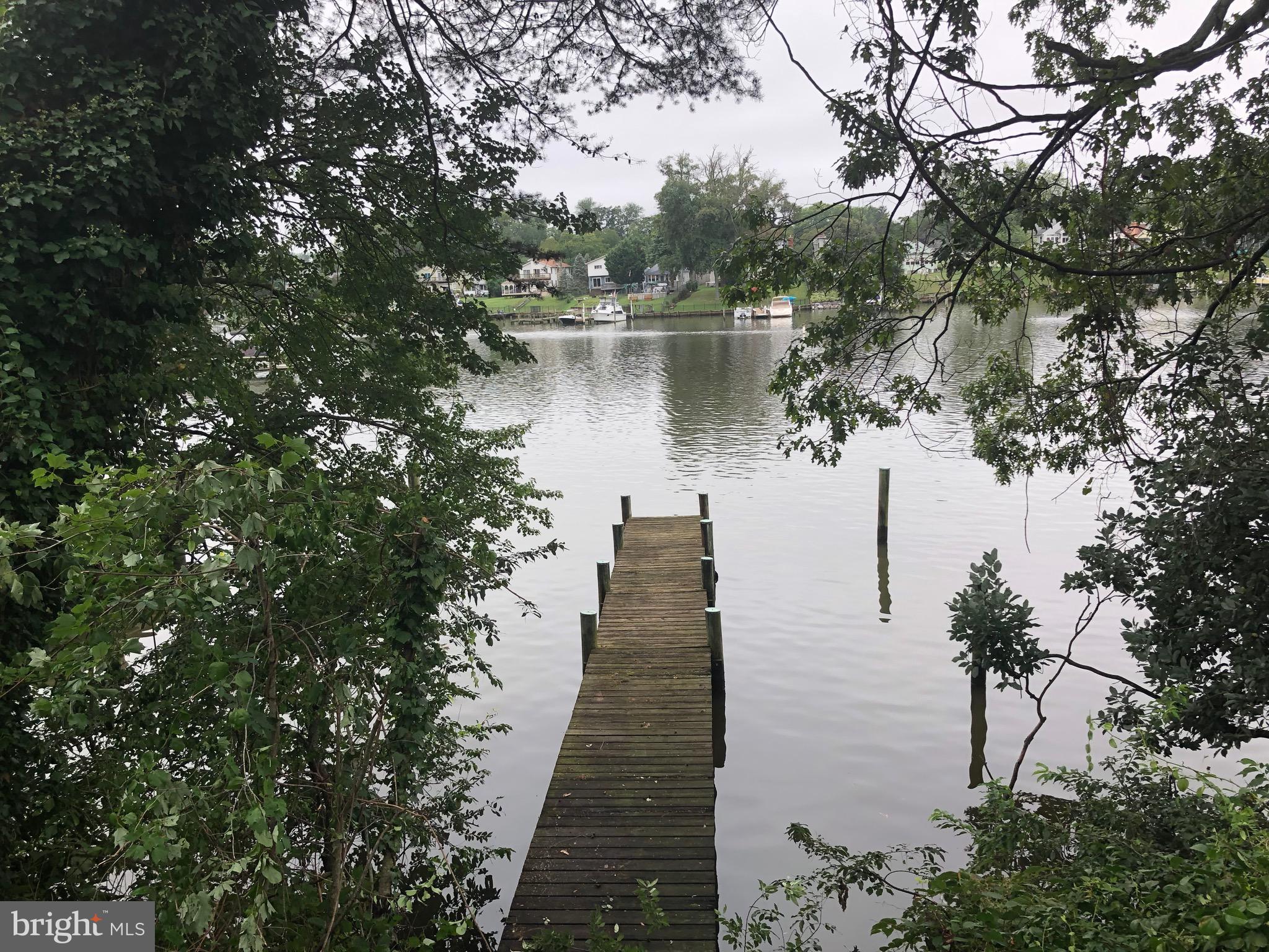 7818 Renshaw Road Pasadena, MD 21122 - Photo 3 of 8