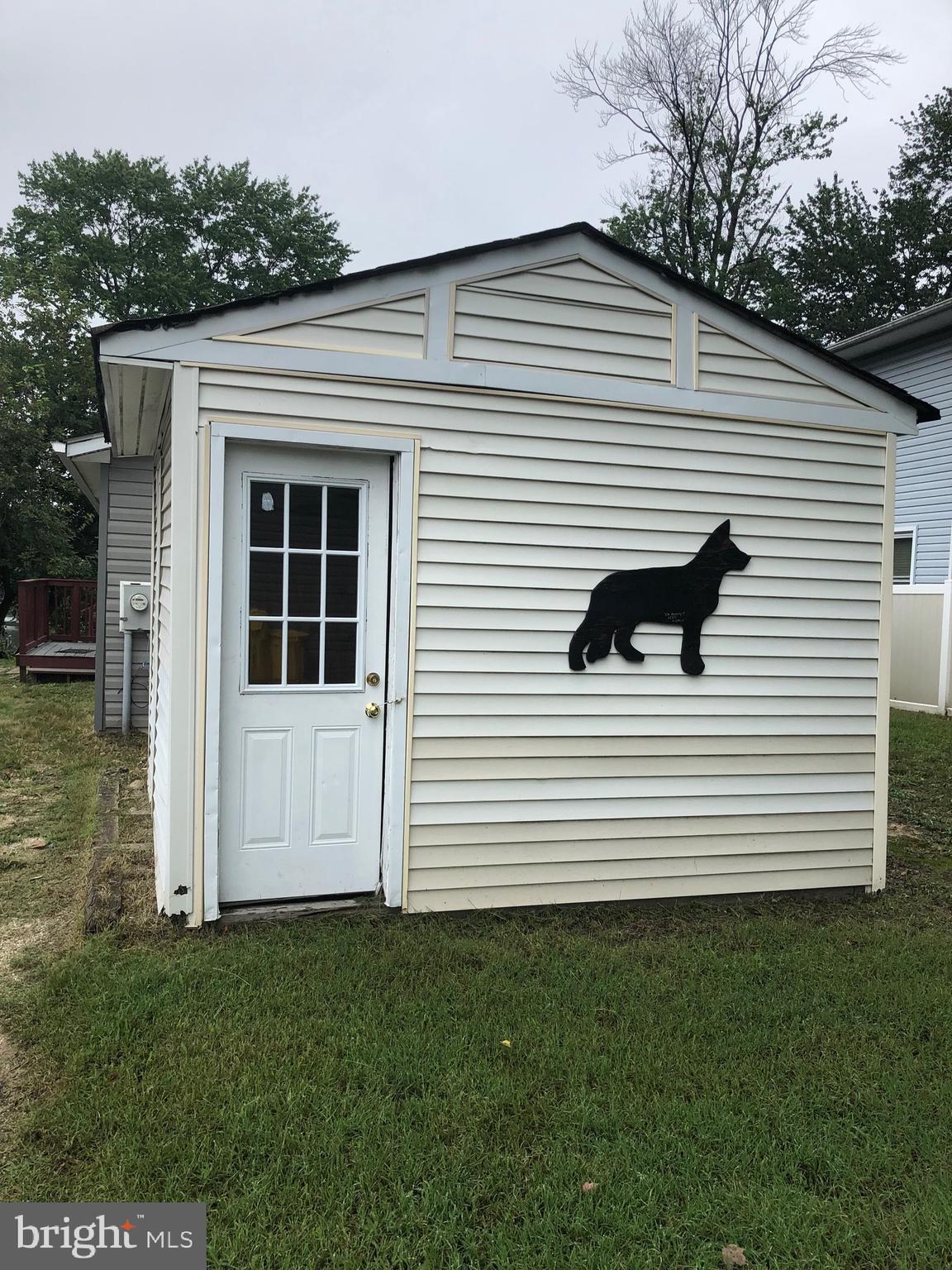 7818 Renshaw Road Pasadena, MD 21122 - Photo 4 of 8