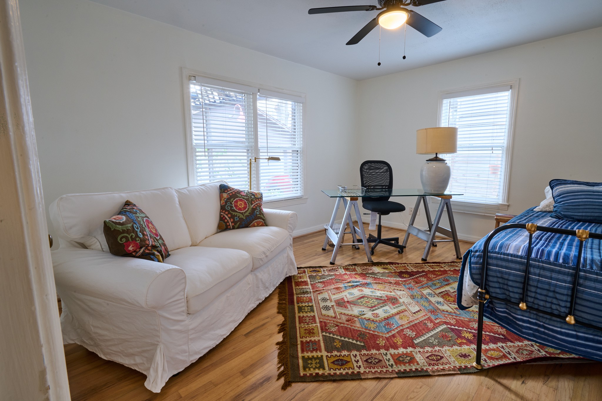 2315 Branard Street Houston, TX 77098 - Photo 14 of 22 Office space in the second bedroom