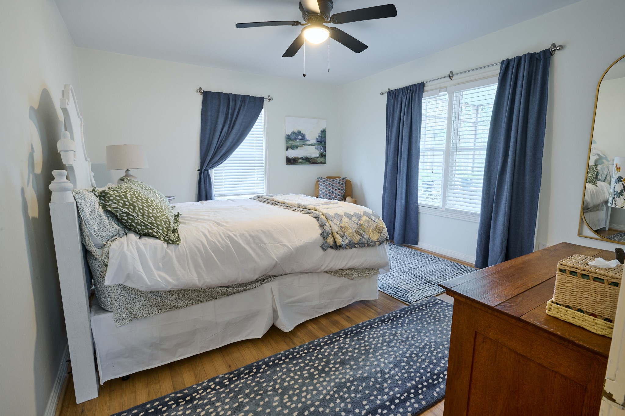 2315 Branard Street Houston, TX 77098 - Photo 17 of 22 The Primary Bedroom