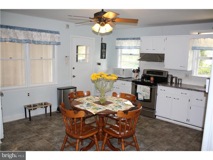 127 Point Airy Road Woodstown, NJ 08098 - Photo 11 of 25 Kitchen